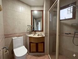 High Oak Condominium (D21), Condominium #548698841